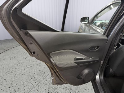 2020 Nissan Kicks SV Xtronic CVT