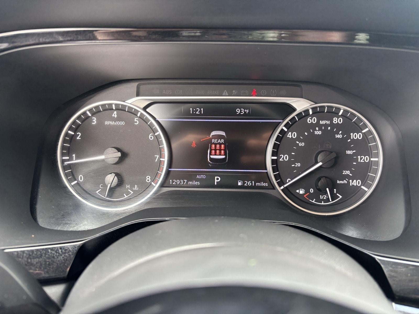2025 Nissan Pathfinder SL 4WD