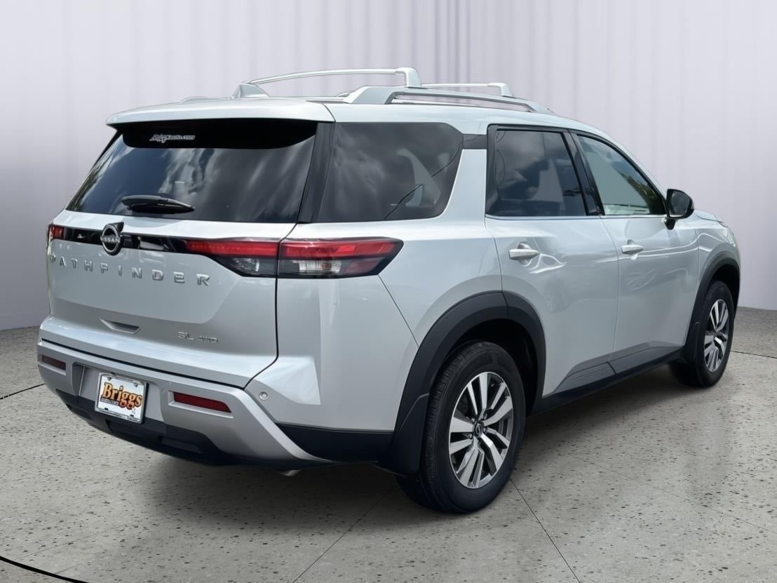 2025 Nissan Pathfinder SL 4WD