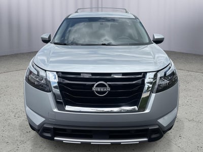 2025 Nissan Pathfinder SL 4WD
