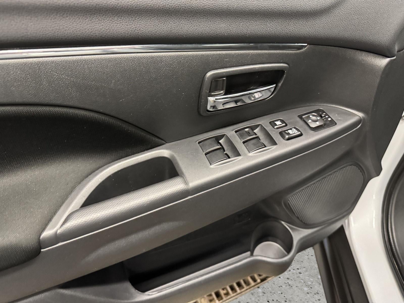 2024 Mitsubishi Outlander Sport Base