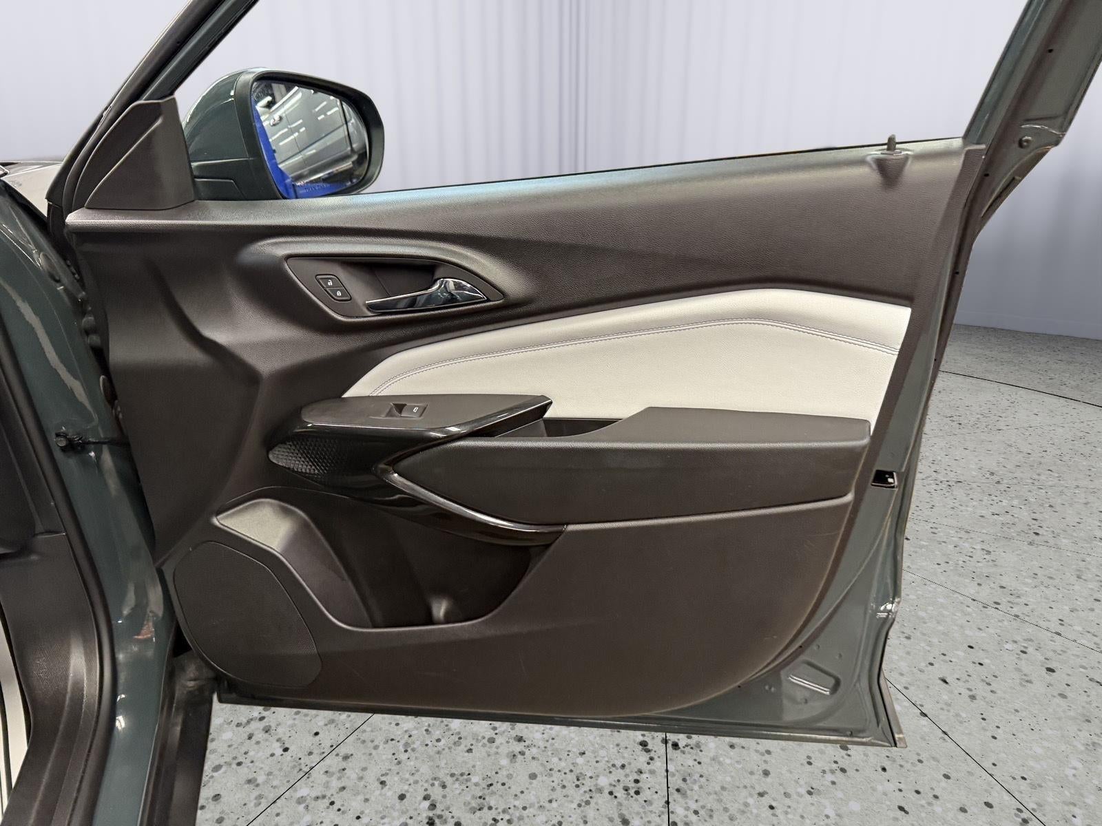 2025 Chevrolet Trax FWD LT