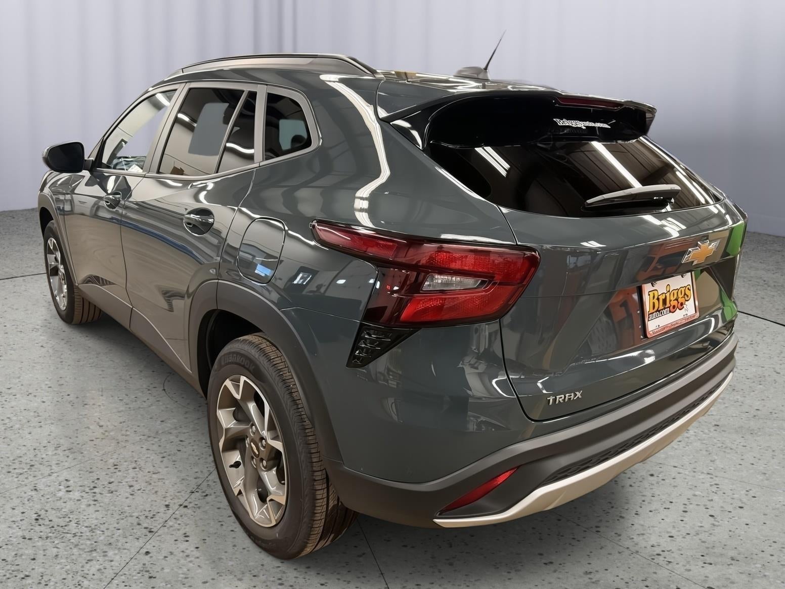 2025 Chevrolet Trax FWD LT