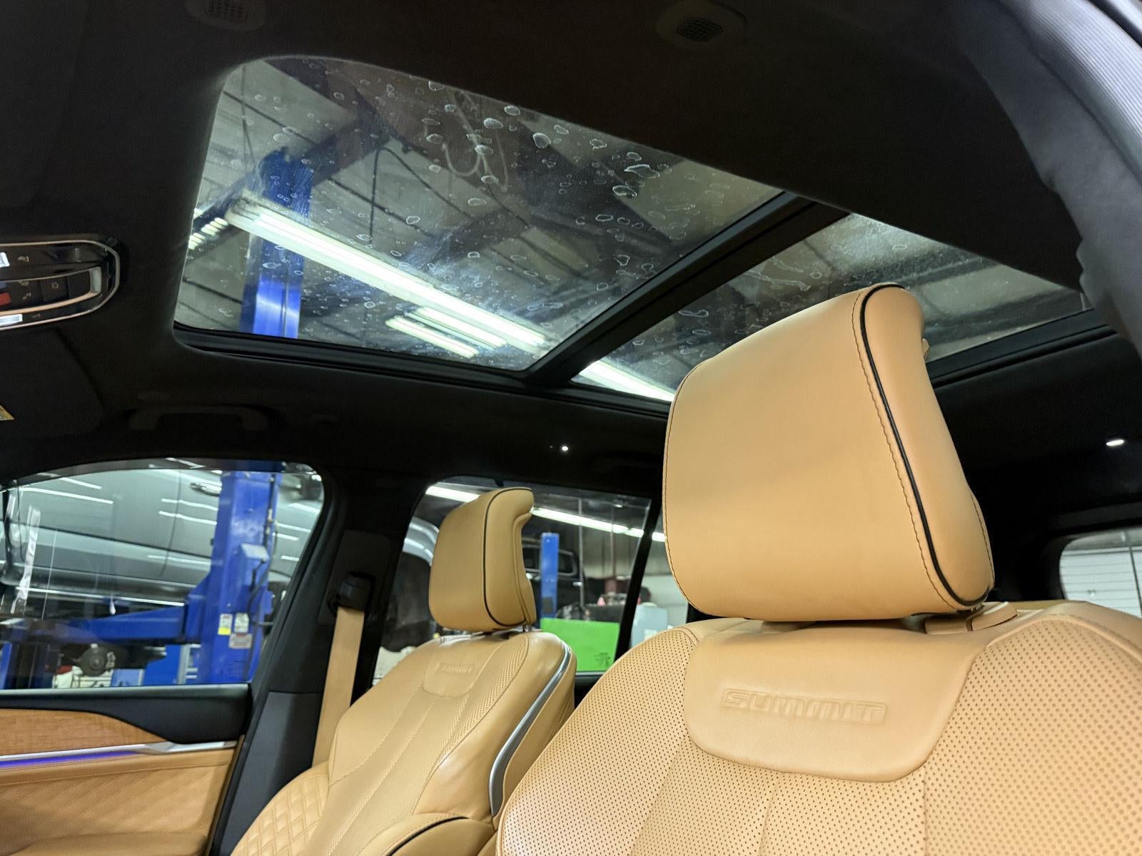 2022 Jeep Grand Cherokee Summit Reserve