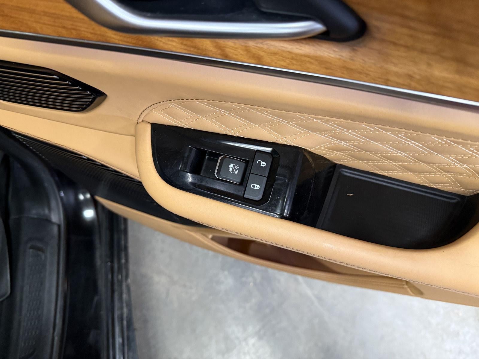 2022 Jeep Grand Cherokee Summit Reserve