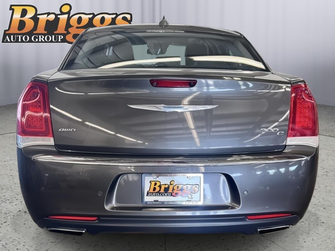 2017 Chrysler 300 300C
