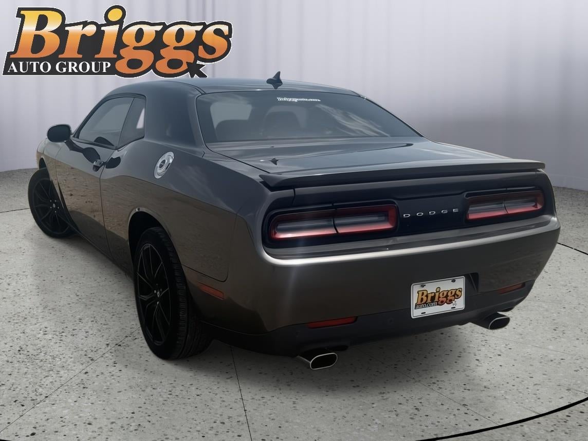 2015 Dodge Challenger SXT
