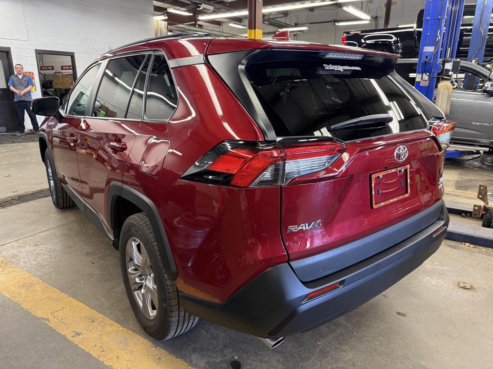 2025 Toyota RAV4 XLE