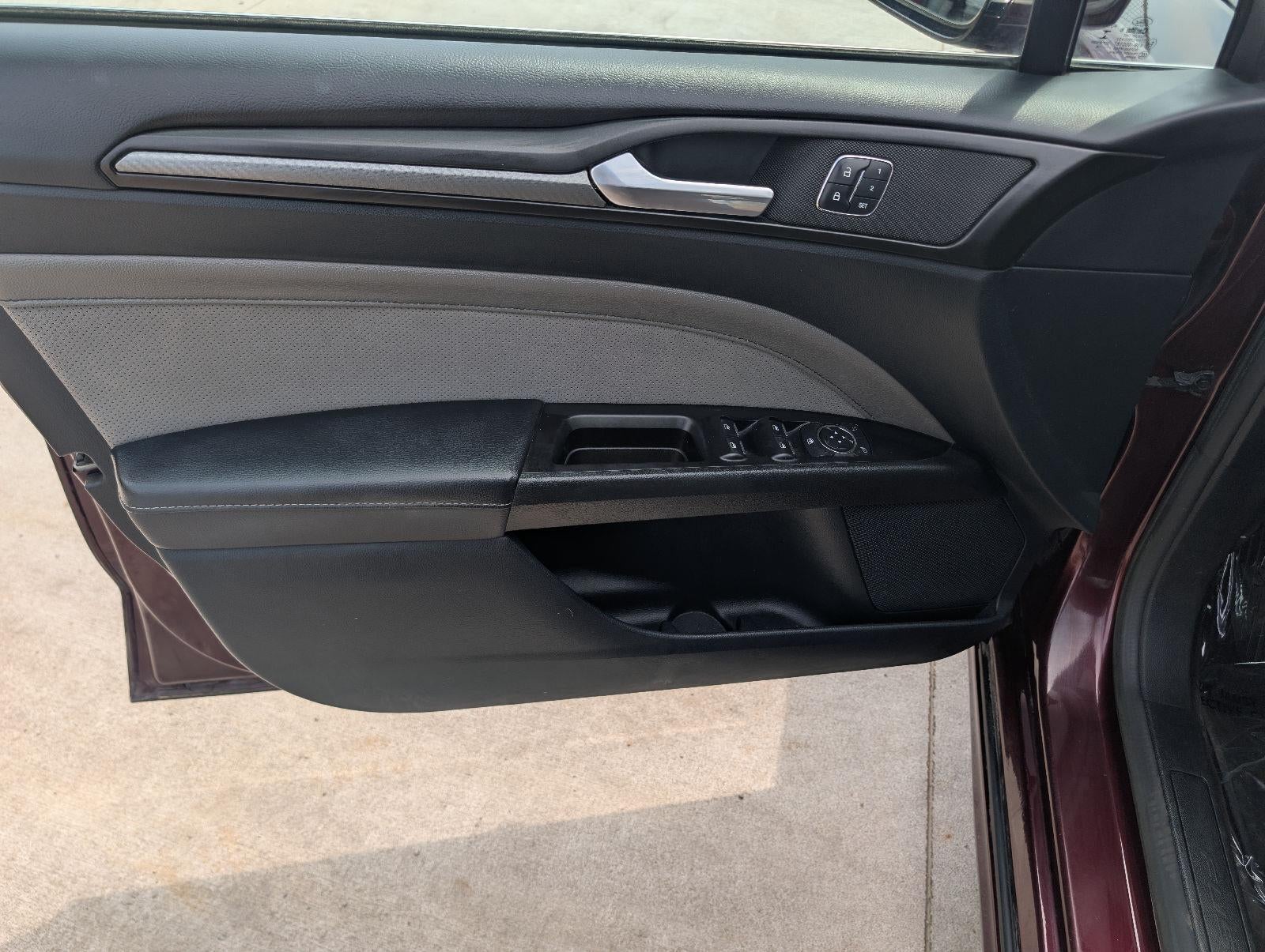 2017 Ford Fusion V6 Sport