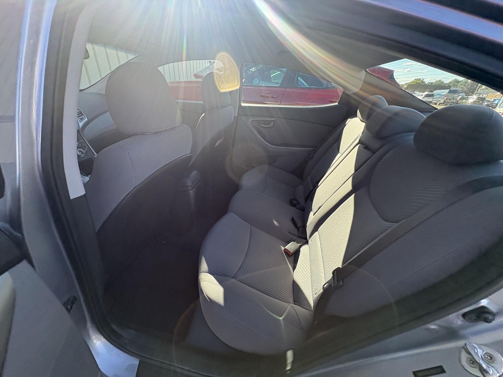 2015 Hyundai Elantra SE