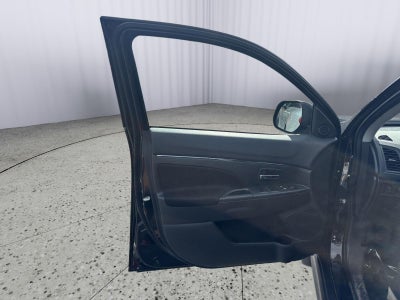 2025 Mitsubishi Outlander Sport SE