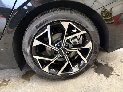 2025 Kia K5 EX