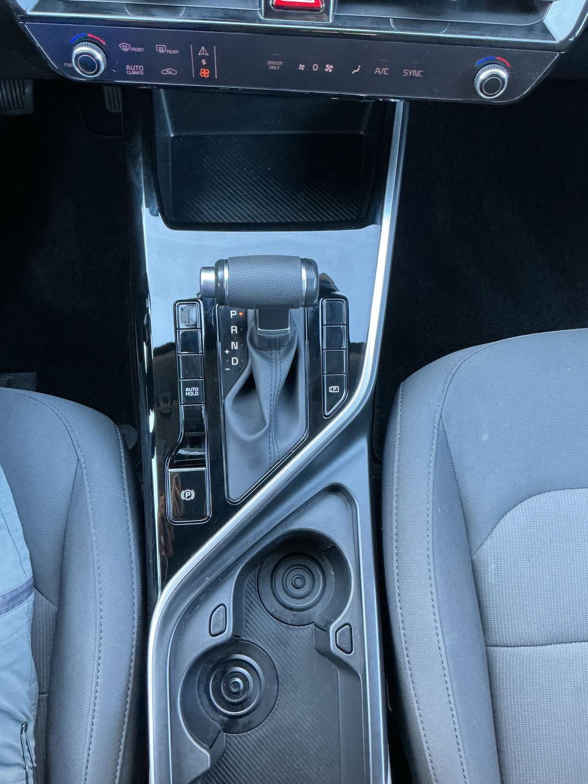 2025 Kia Niro LX
