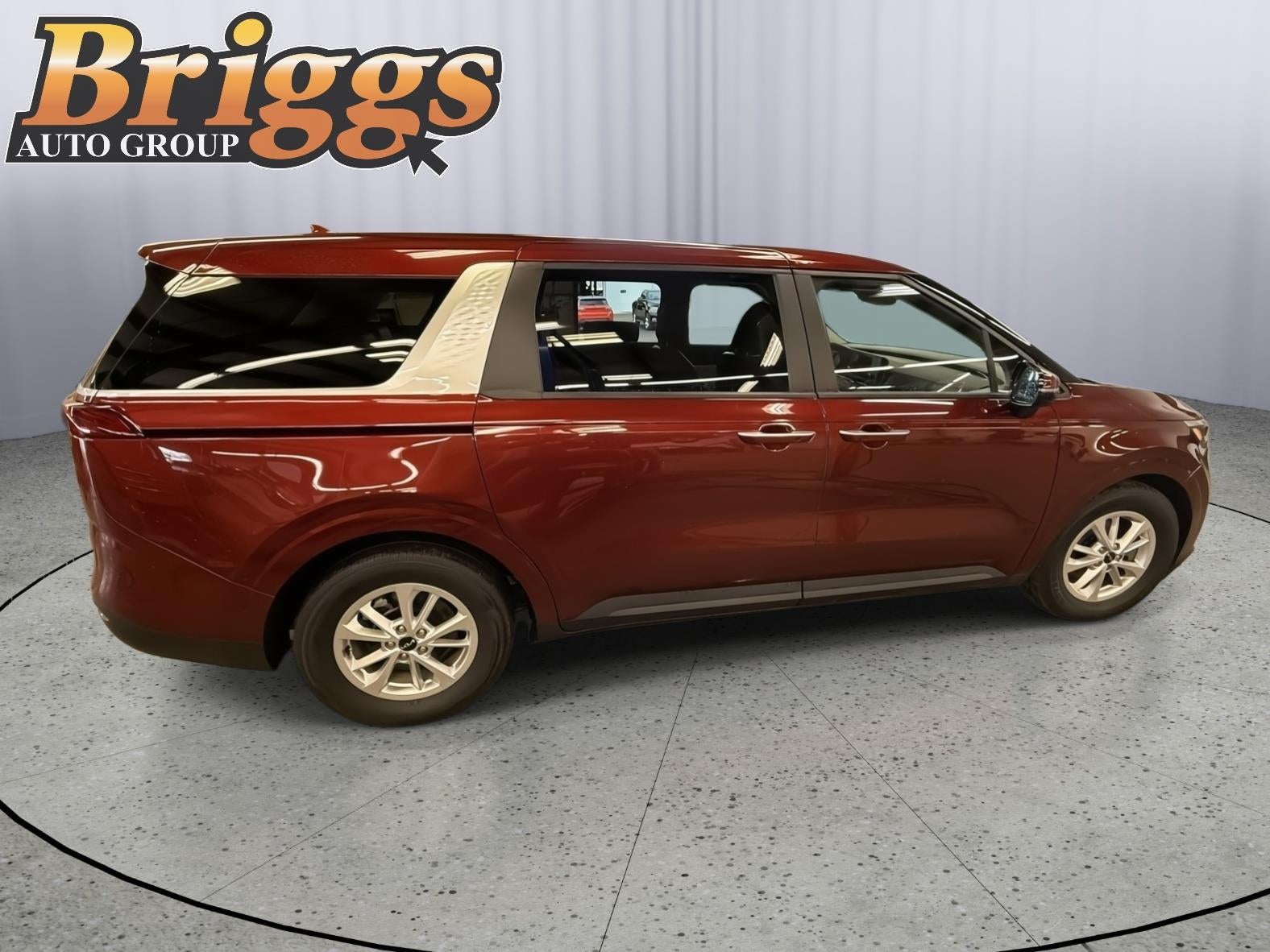 2024 Kia Carnival LX