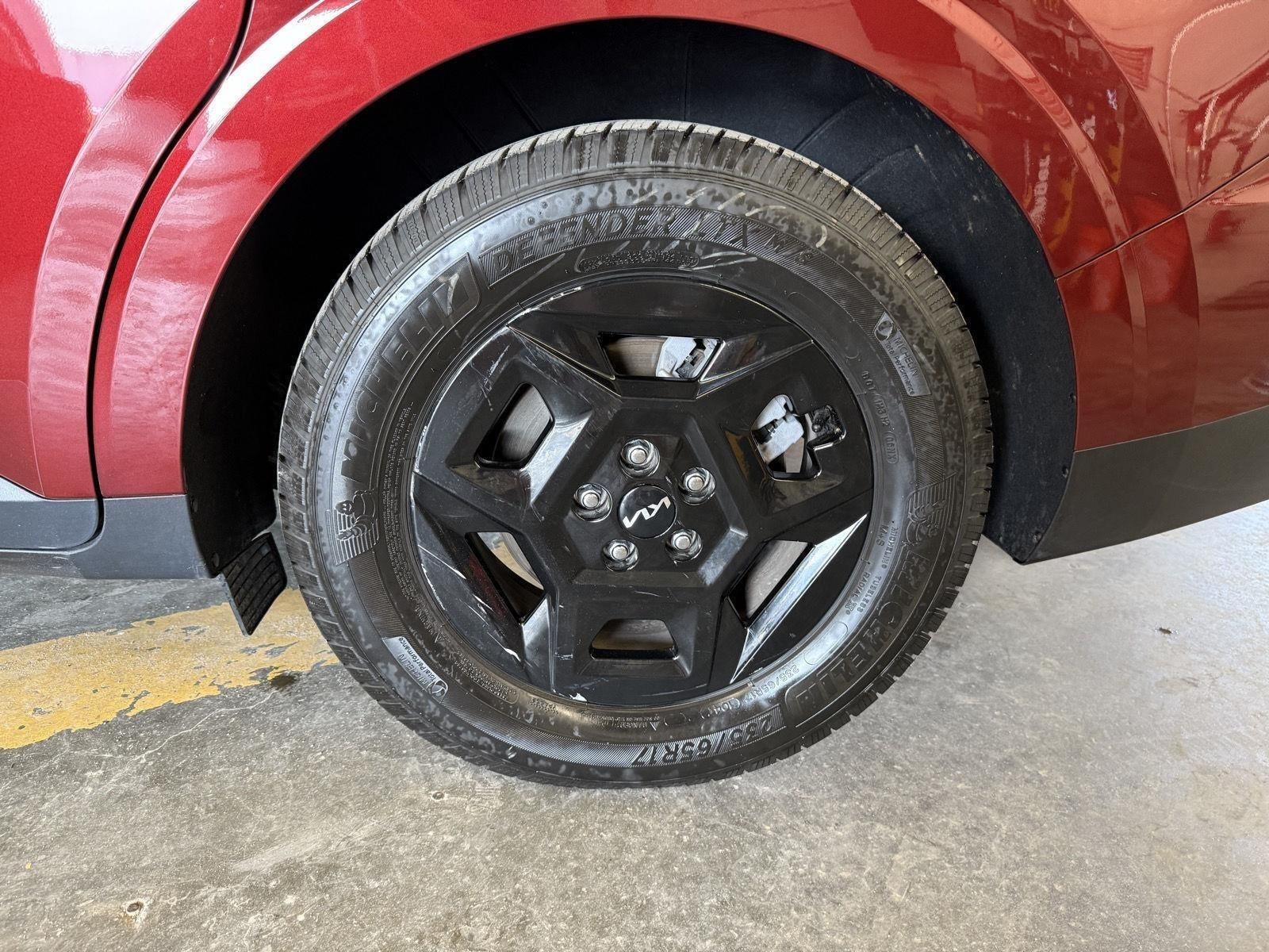 2025 Kia Carnival LXS