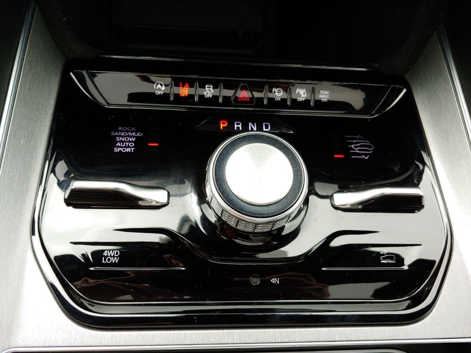 2024 Jeep Wagoneer Series II Carbide
