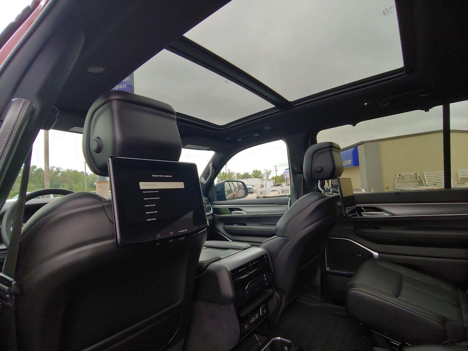 2024 Jeep Wagoneer Series II Carbide