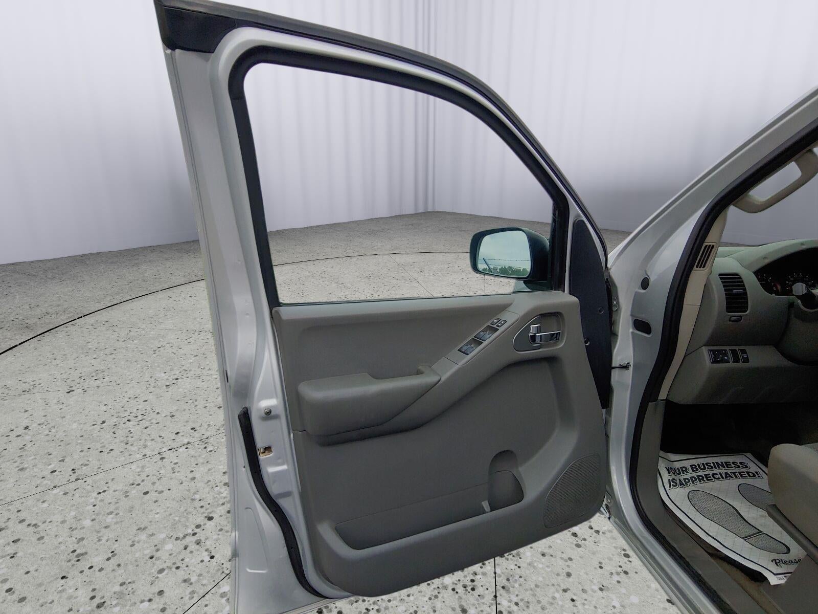 2012 Nissan Frontier SV