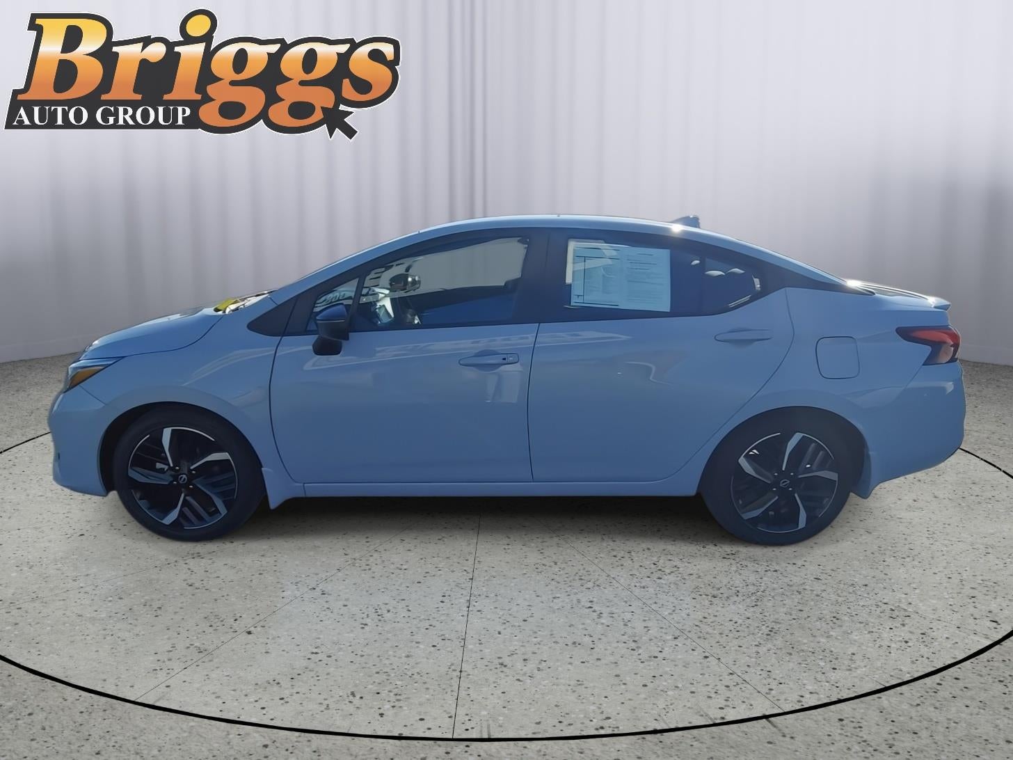 2025 Nissan Versa SR