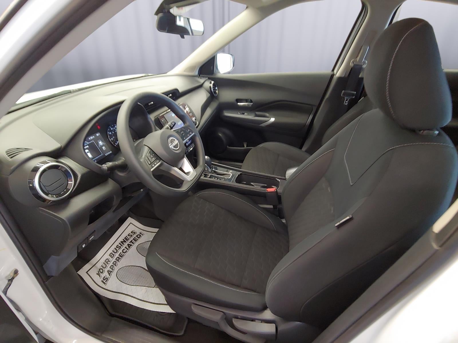 2022 Nissan Kicks SV