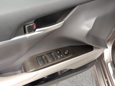 2024 Toyota Camry Hybrid SE