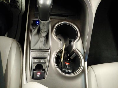 2024 Toyota Camry Hybrid SE