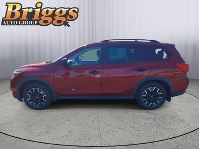 2020 Nissan Pathfinder SV