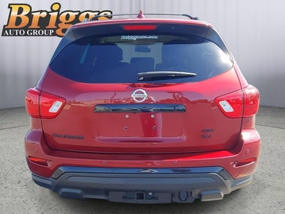 2020 Nissan Pathfinder SV