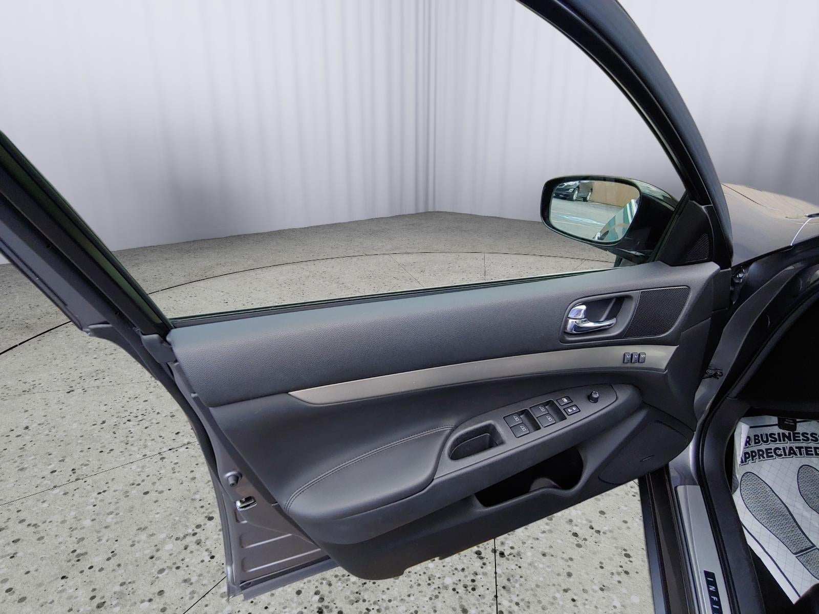 2013 INFINITI G37 Sedan x