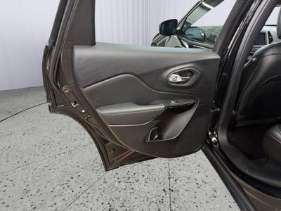 2023 Jeep Cherokee Altitude Lux