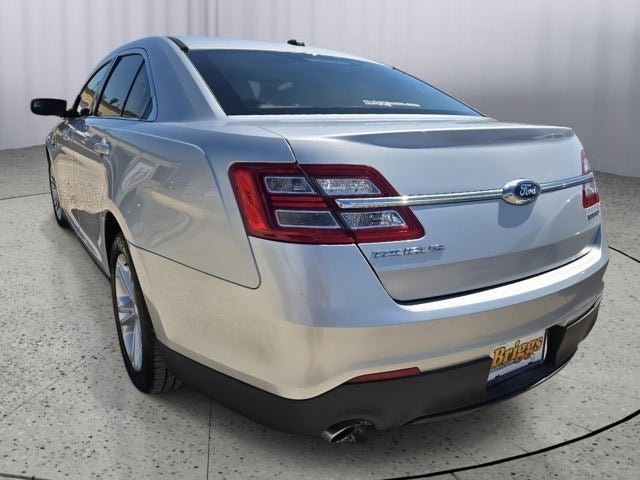 2017 Ford Taurus SE