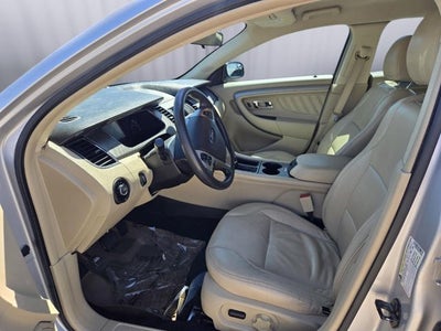 2017 Ford Taurus SE