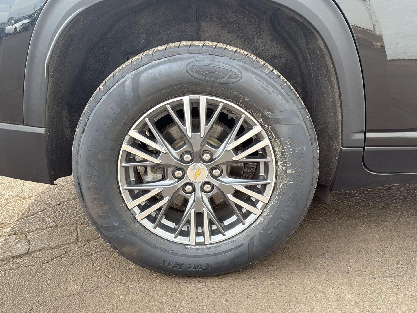 2025 Chevrolet TRAVERSE AWD LT