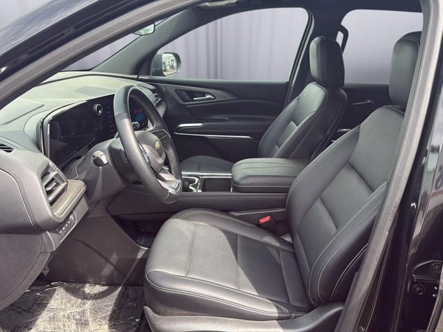 2025 Chevrolet TRAVERSE AWD LT