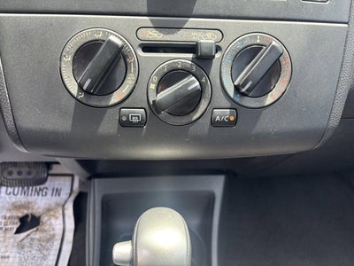 2009 Nissan Versa 1.8 SL