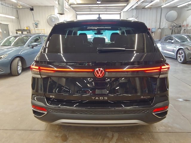 2025 Volkswagen Taos SE