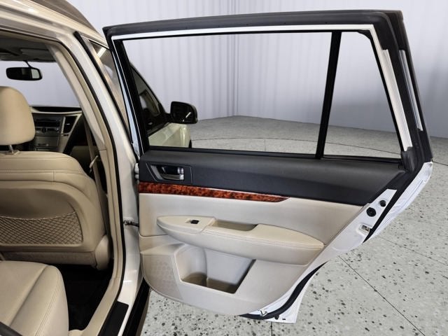 2011 Subaru Outback 2.5i Limited Pwr Moon