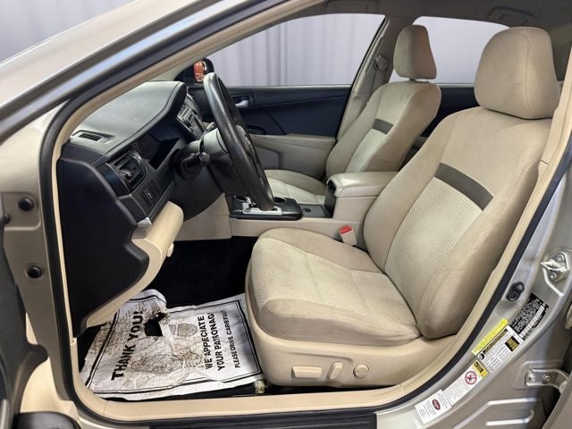 2014 Toyota CAMRY SE