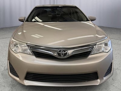 2014 Toyota CAMRY SE