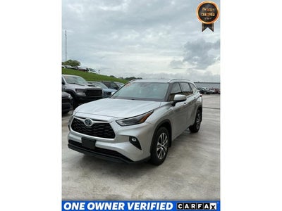 2022 Toyota Highlander Hybrid XLE