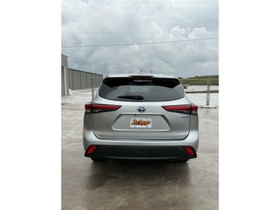 2022 Toyota Highlander Hybrid XLE