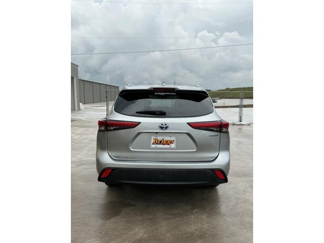 2022 Toyota Highlander Hybrid XLE