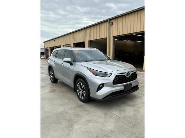 2022 Toyota Highlander Hybrid XLE