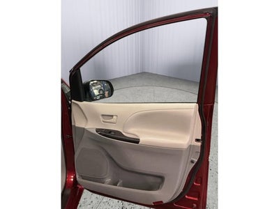 2011 Toyota Sienna LE 7-Passenger