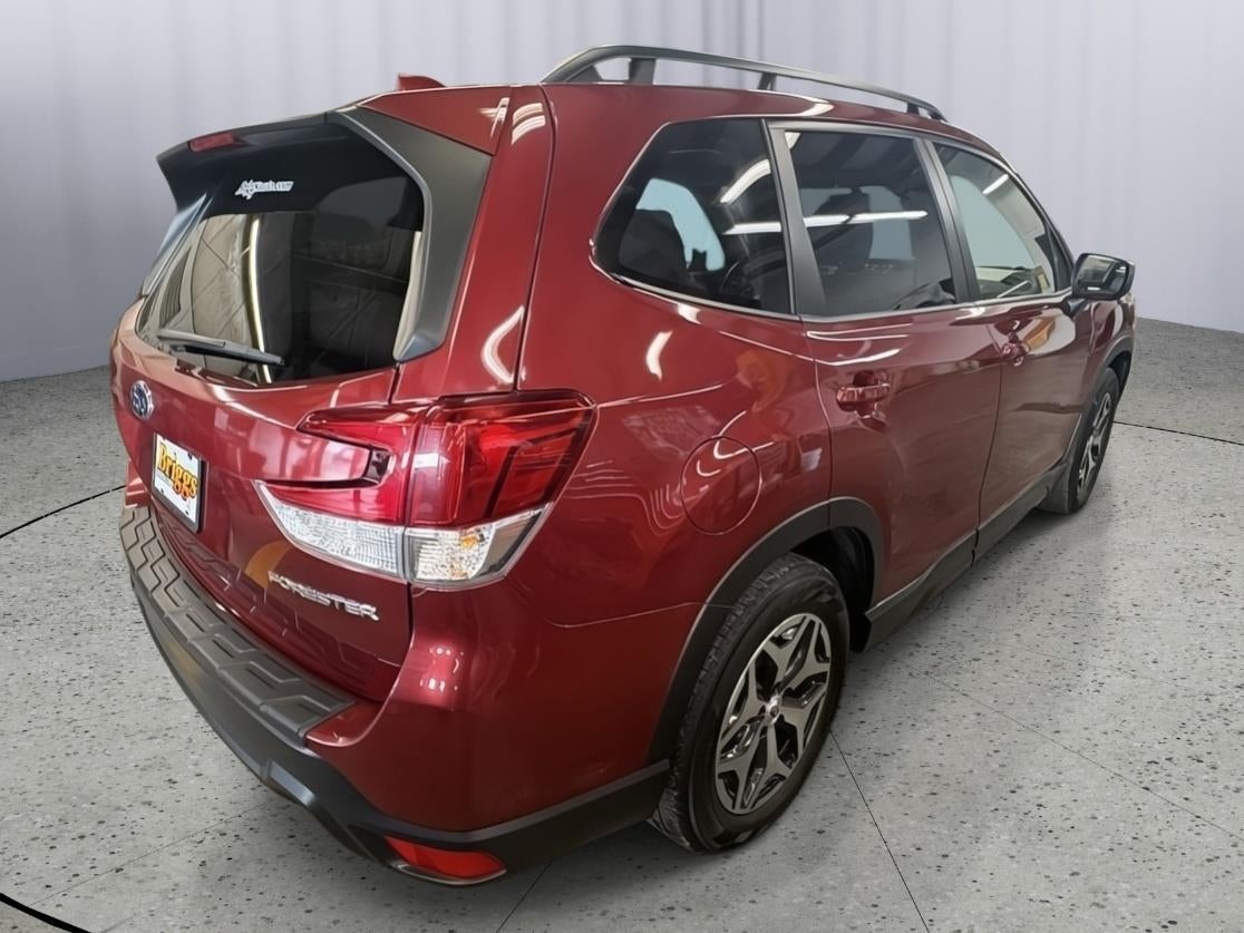 2022 Subaru Forester Premium
