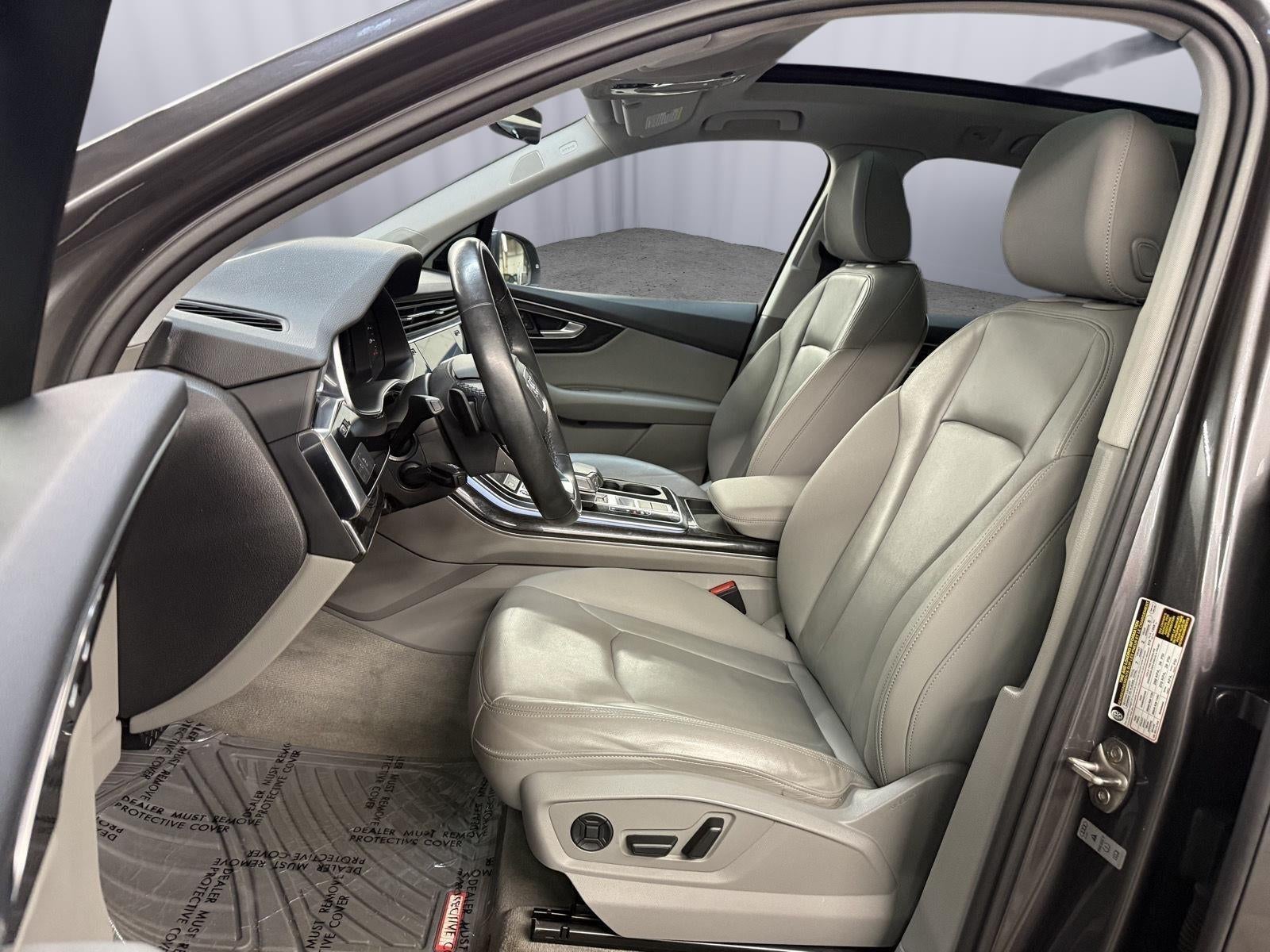 2022 Audi Q7 Premium Plus