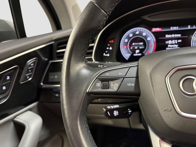 2022 Audi Q7 Premium Plus