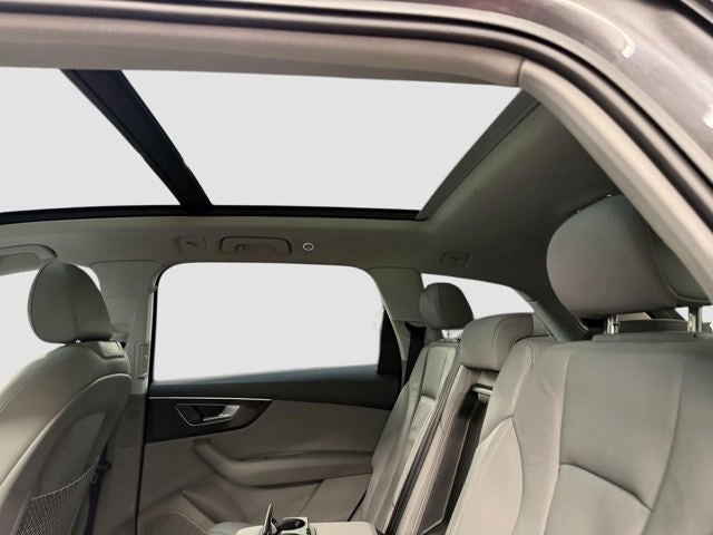 2022 Audi Q7 Premium Plus