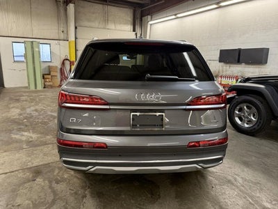 2022 Audi Q7 Premium Plus