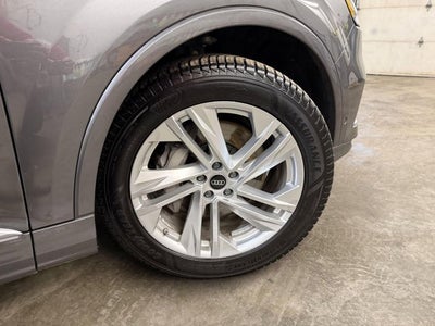 2022 Audi Q7 Premium Plus